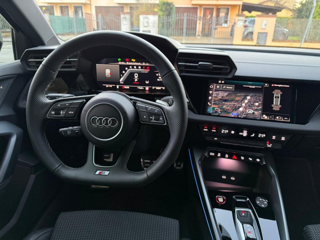 AUDI S3 SPB TFSI quattro S tronic - 12