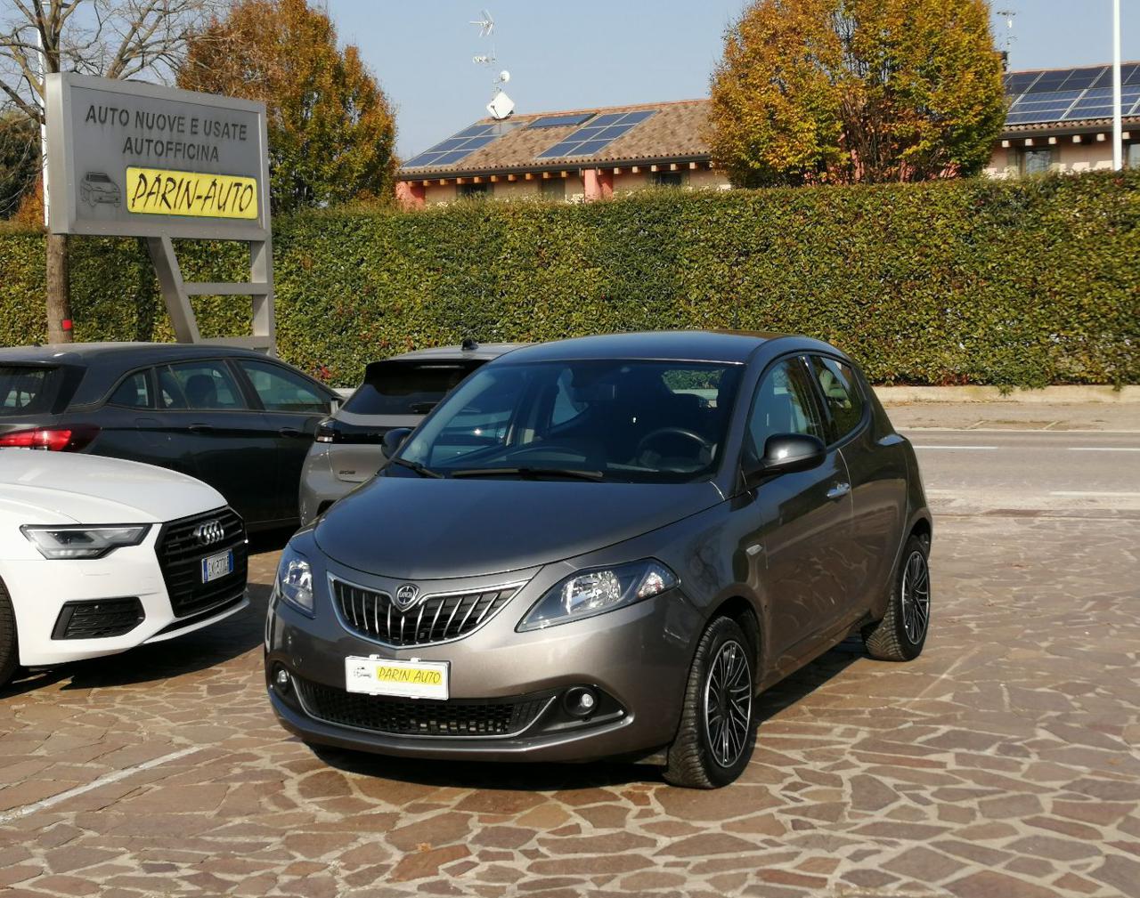 LANCIA Ypsilon 1.0 FireFly 5 porte S&S Hybrid Gold 5 Posti - 1