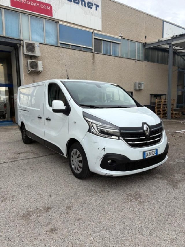 RENAULT Trafic Bianco pastello