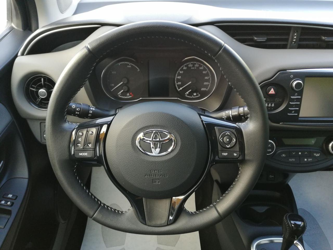 TOYOTA Yaris 1.5 Hybrid 5 porte Business - 15