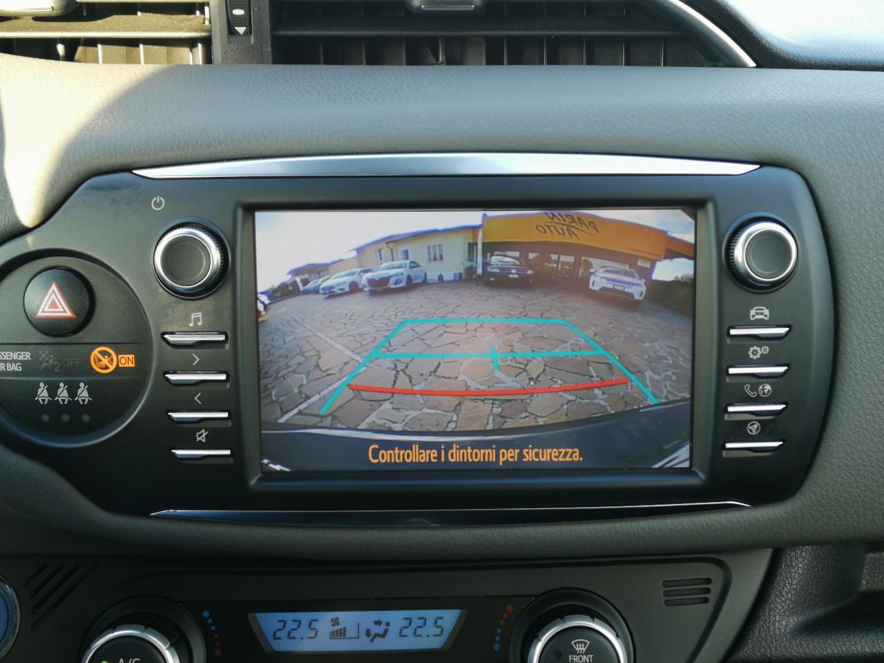 TOYOTA Yaris 1.5 Hybrid 5 porte Business - 17