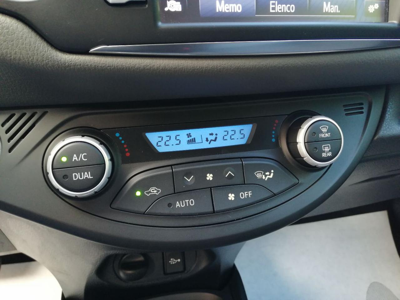 TOYOTA Yaris 1.5 Hybrid 5 porte Business - 20