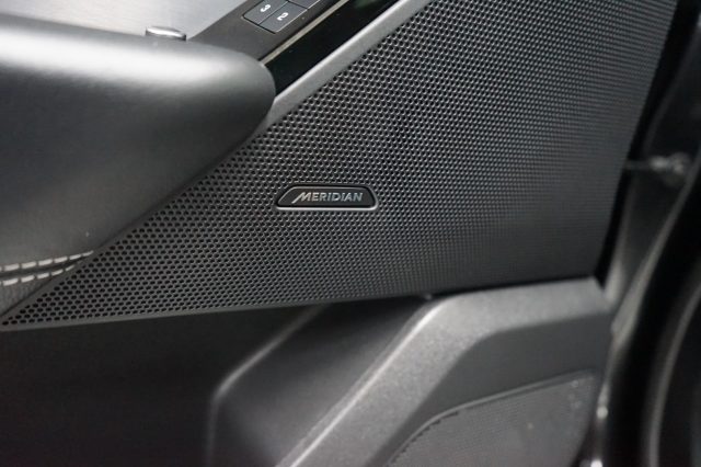 LAND ROVER Range Rover Velar 29