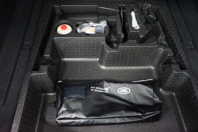 LAND ROVER Range Rover Velar 33