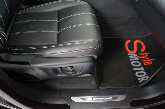 LAND ROVER Range Rover Velar 36