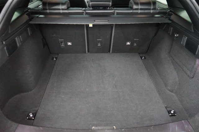 LAND ROVER Range Rover Velar 32