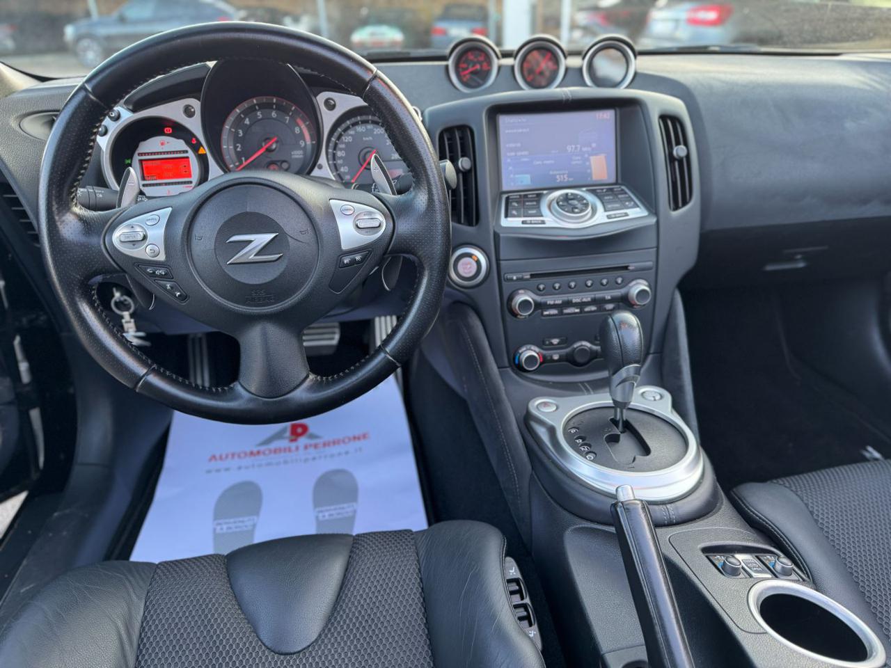 NISSAN 370Z Roadster 3.7 V6 - 7