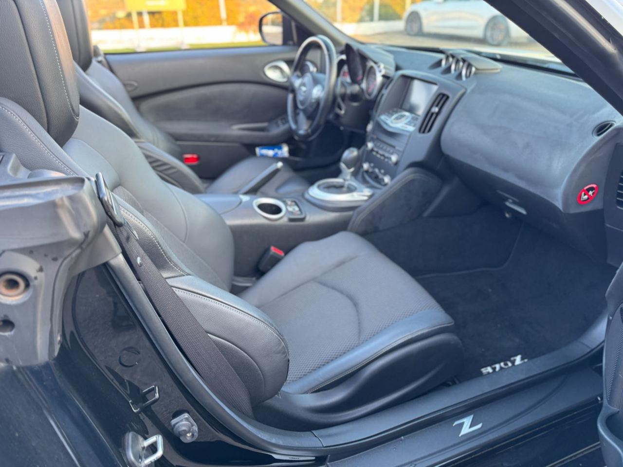 NISSAN 370Z Roadster 3.7 V6 - 19