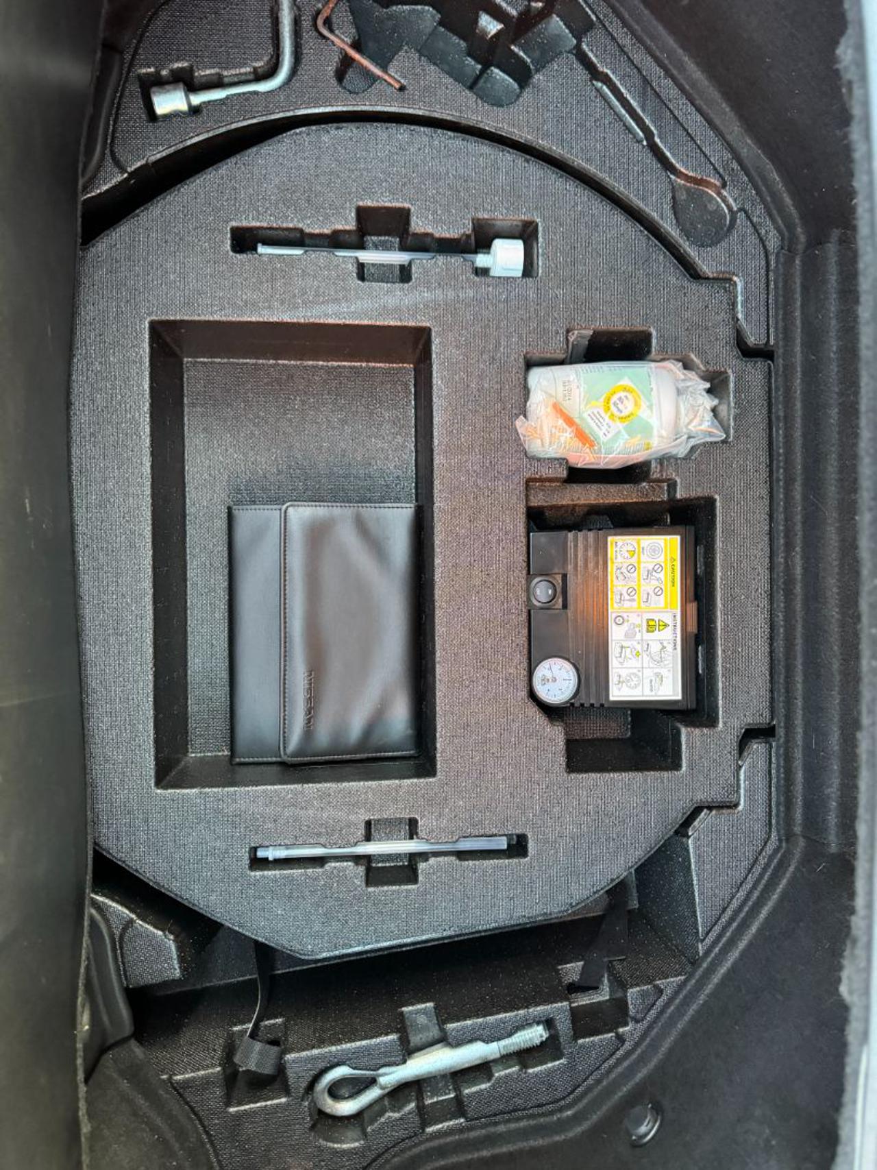 NISSAN 370Z Roadster 3.7 V6 - 26