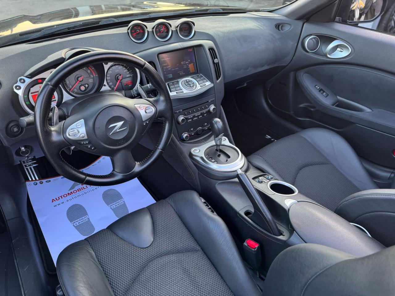 NISSAN 370Z Roadster 3.7 V6 - 5