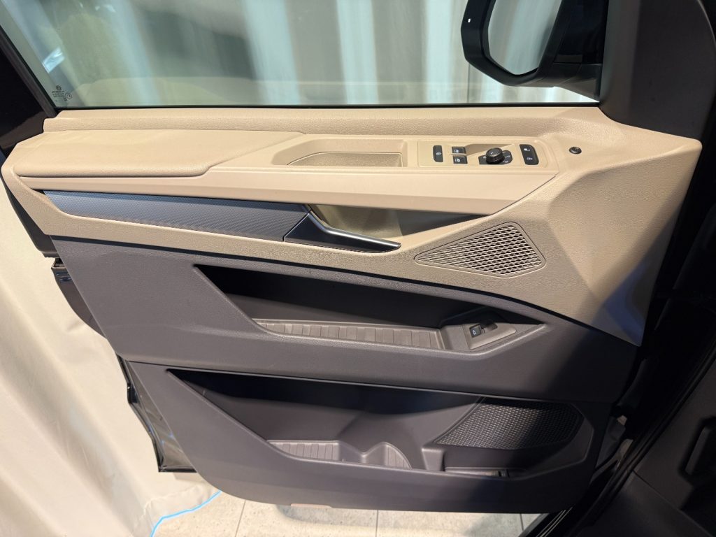 VOLKSWAGEN Multivan 2.0 TDI DSG Space 7P DAB+ APP Connect LED - 7