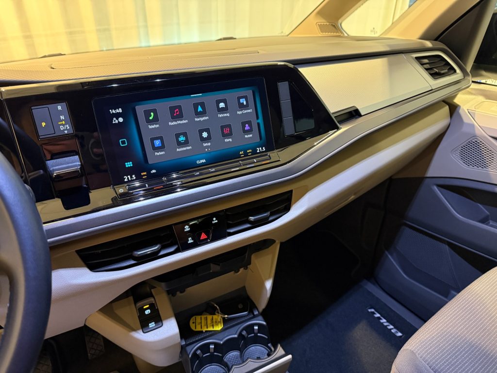 VOLKSWAGEN Multivan 2.0 TDI DSG Space 7P DAB+ APP Connect LED - 10