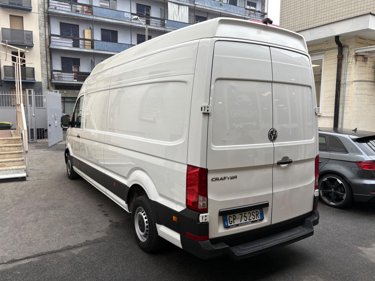 VOLKSWAGEN Crafter 35 2.0 TDI 140CV PL-SL-TA Furgone € 23500+ IVA - 5