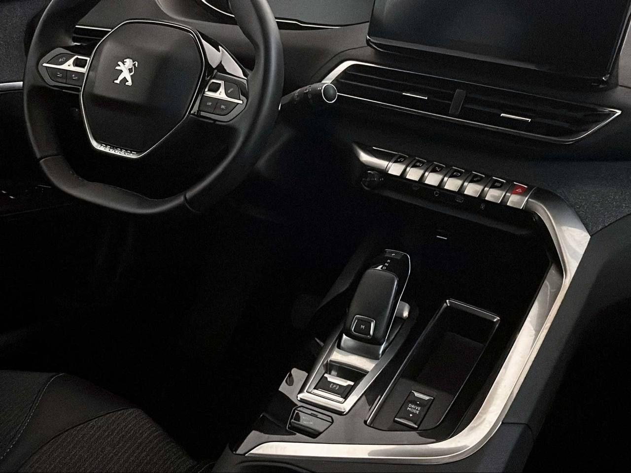 PEUGEOT 5008 BlueHDi 130 S&S EAT8 Allure Pack - 26