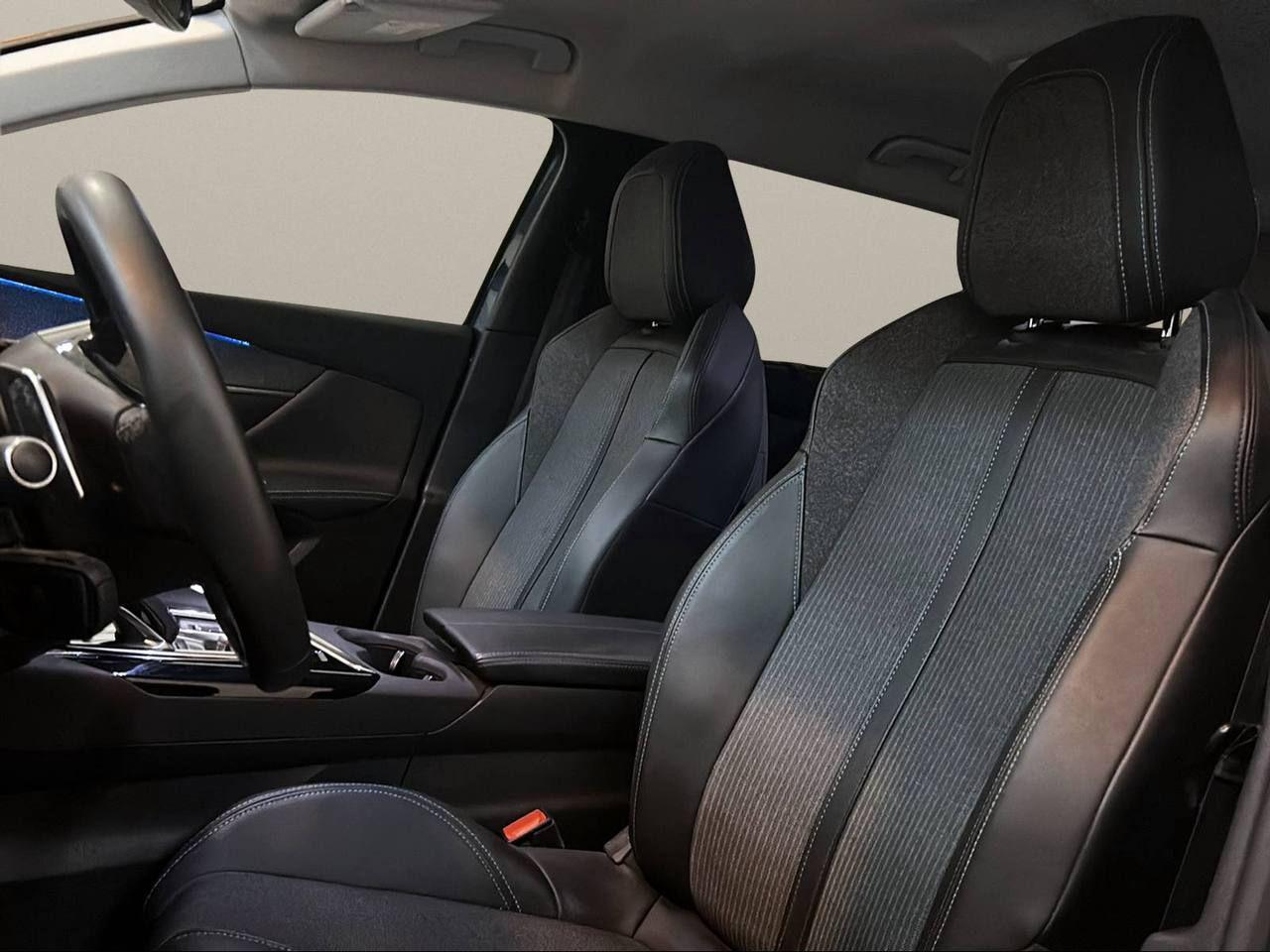 PEUGEOT 5008 BlueHDi 130 S&S EAT8 Allure Pack - 9