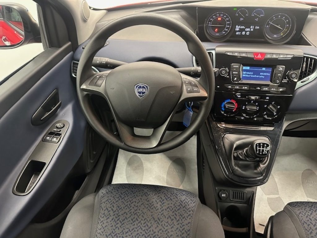 LANCIA Ypsilon 3ª serie -  1.0 FireFly 5 porte S&S Hybrid Oro - 12