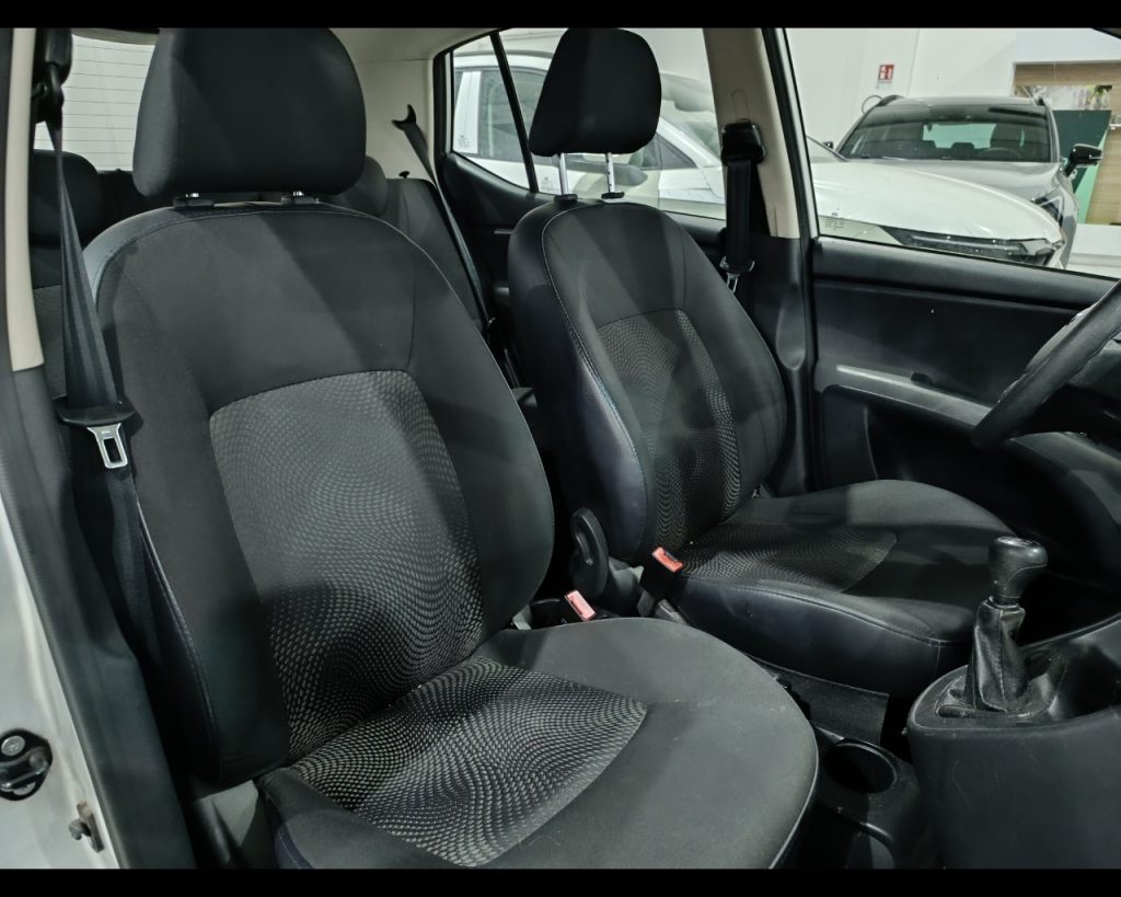 HYUNDAI i10 1.1 12V Comfort - 3