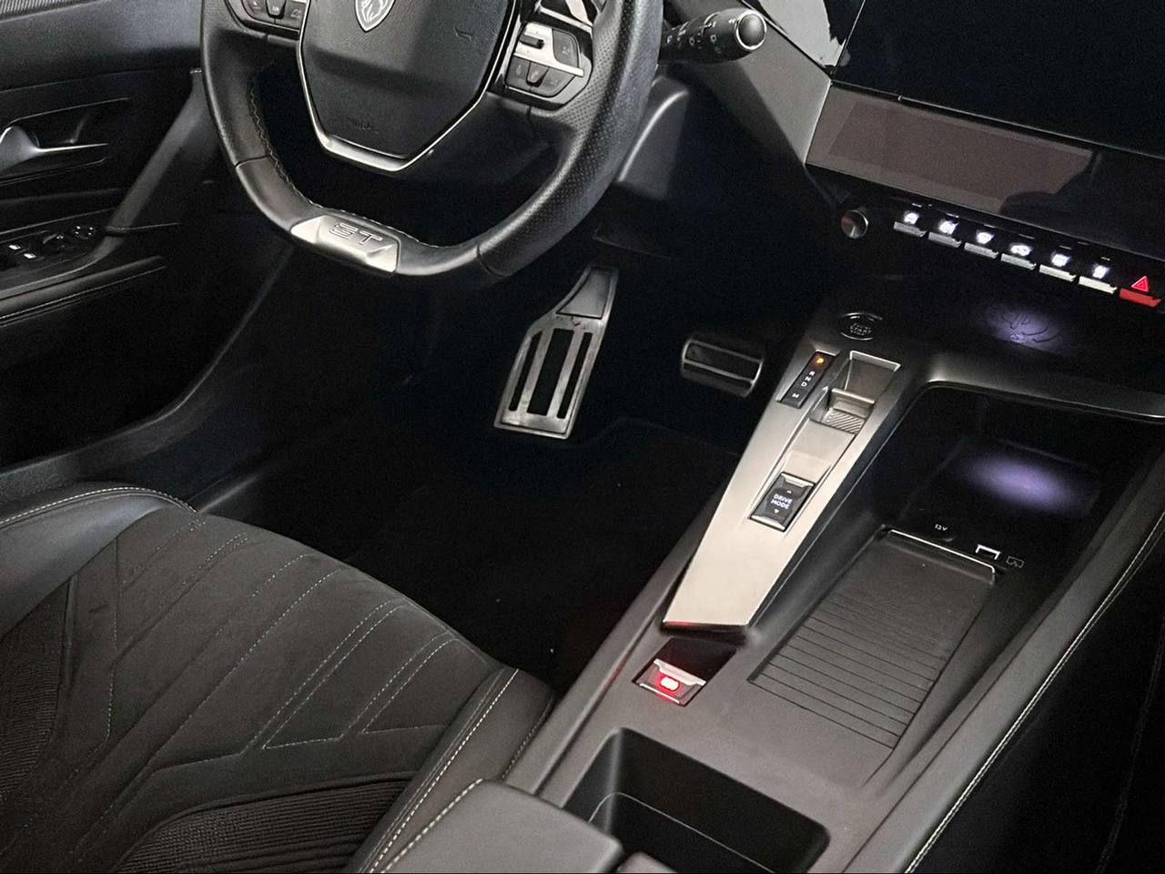 PEUGEOT 308 BlueHDi 130 S&S EAT8 SW GT - 27