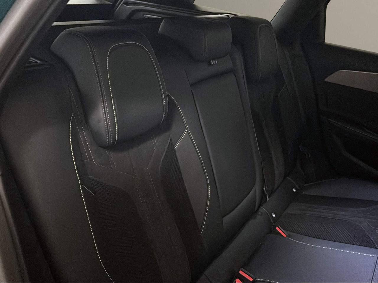 PEUGEOT 308 BlueHDi 130 S&S EAT8 SW GT - 13