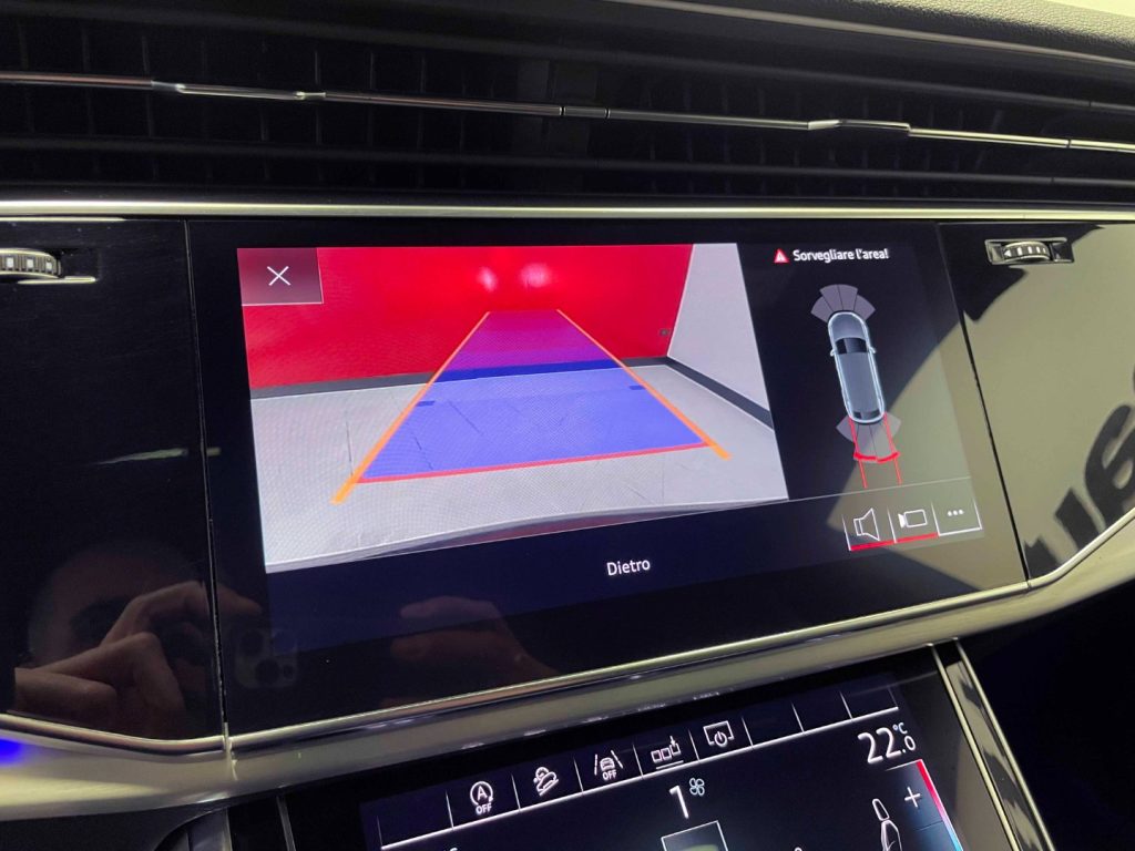 AUDI Q8 50 3.0 TDI MHEV S-LINE QUATTRO TIPTRONIC - 26