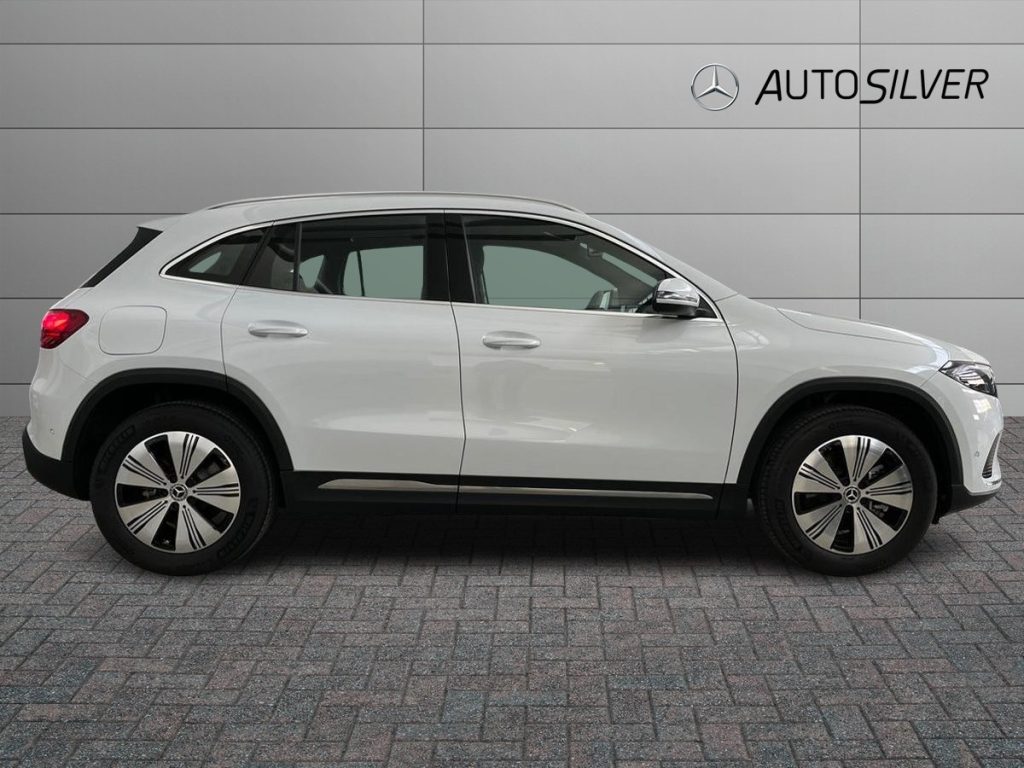 MERCEDES-BENZ EQA 300 4Matic Progressive Advanced - 5