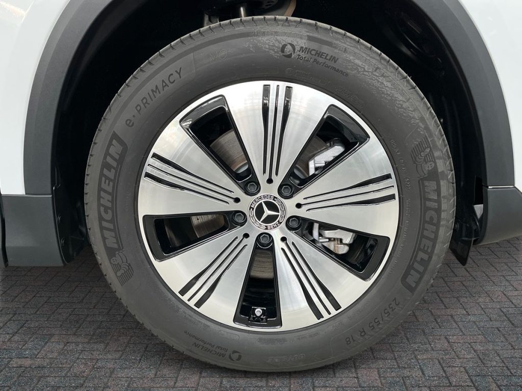 MERCEDES-BENZ EQA 300 4Matic Progressive Advanced - 7