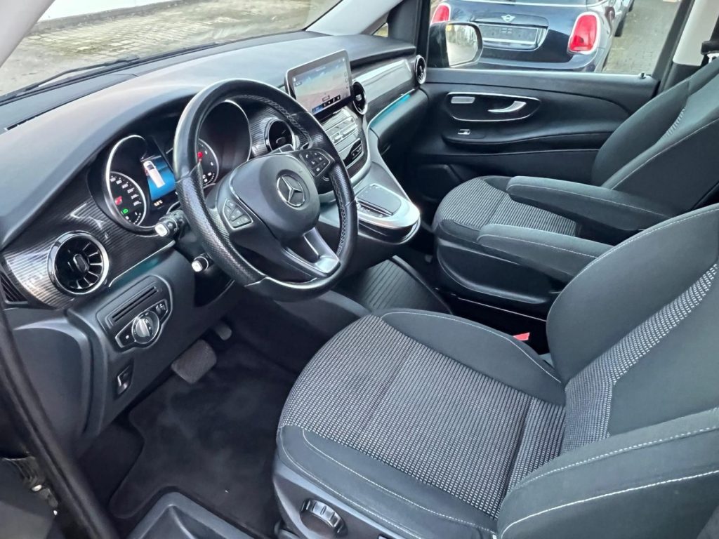 MERCEDES-BENZ V 220 d Automatic Executive 7 Posti - 9