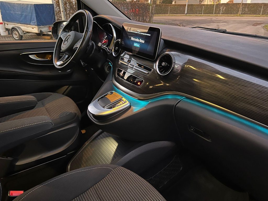 MERCEDES-BENZ V 220 d Automatic Executive 7 Posti - 11