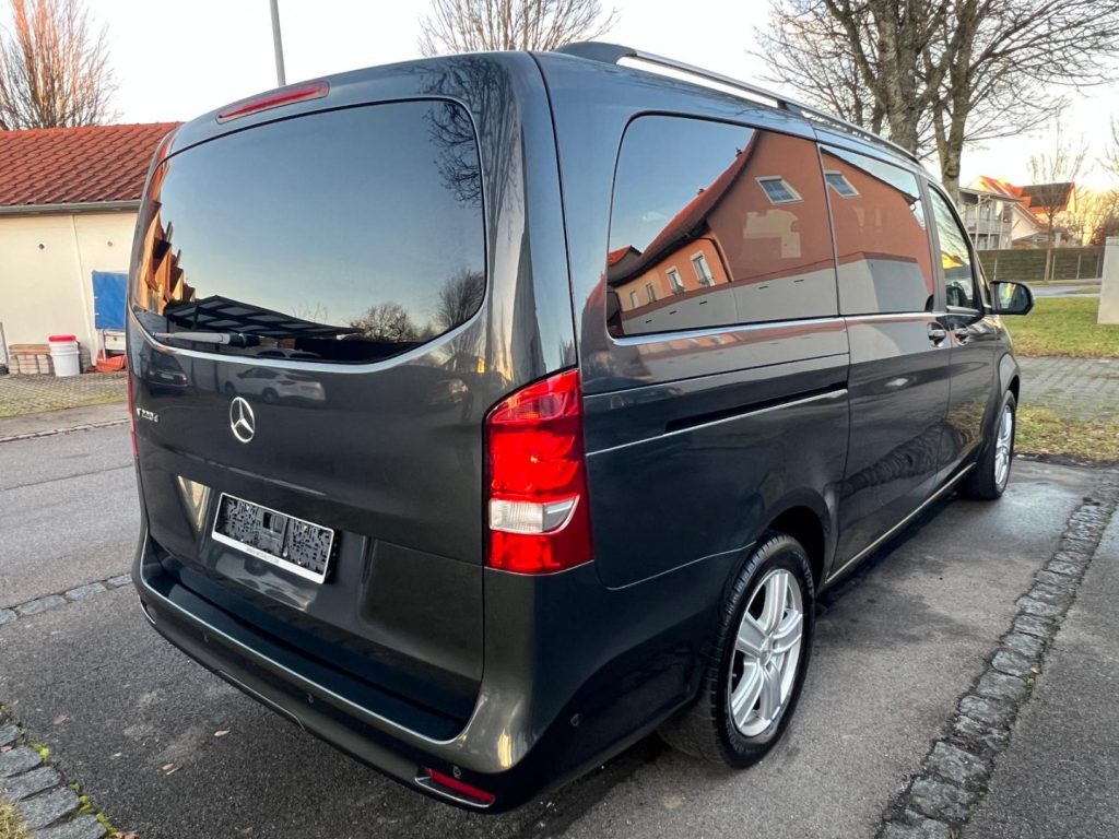 MERCEDES-BENZ V 220 d Automatic Executive 7 Posti - 5