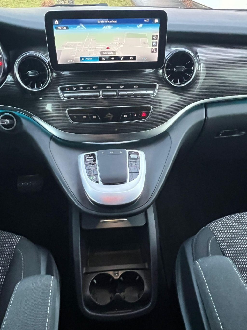 MERCEDES-BENZ V 220 d Automatic Executive 7 Posti - 16