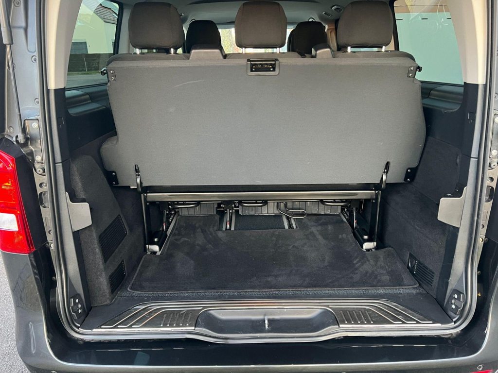 MERCEDES-BENZ V 220 d Automatic Executive 7 Posti - 25