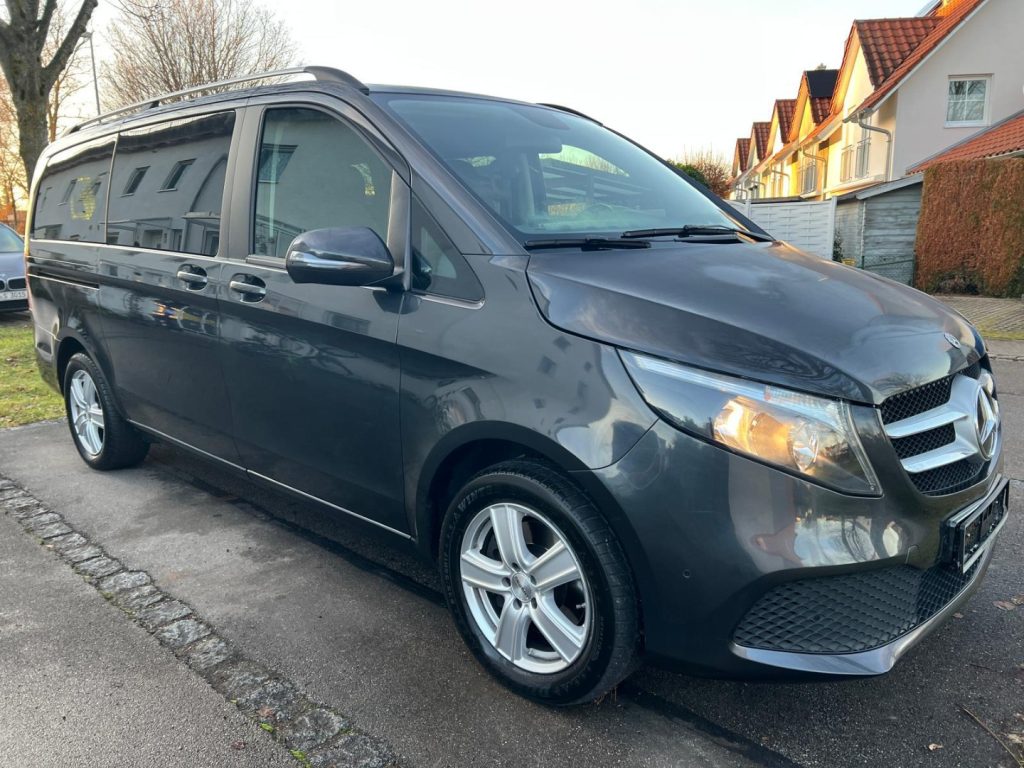 MERCEDES-BENZ V 220 d Automatic Executive 7 Posti - 6