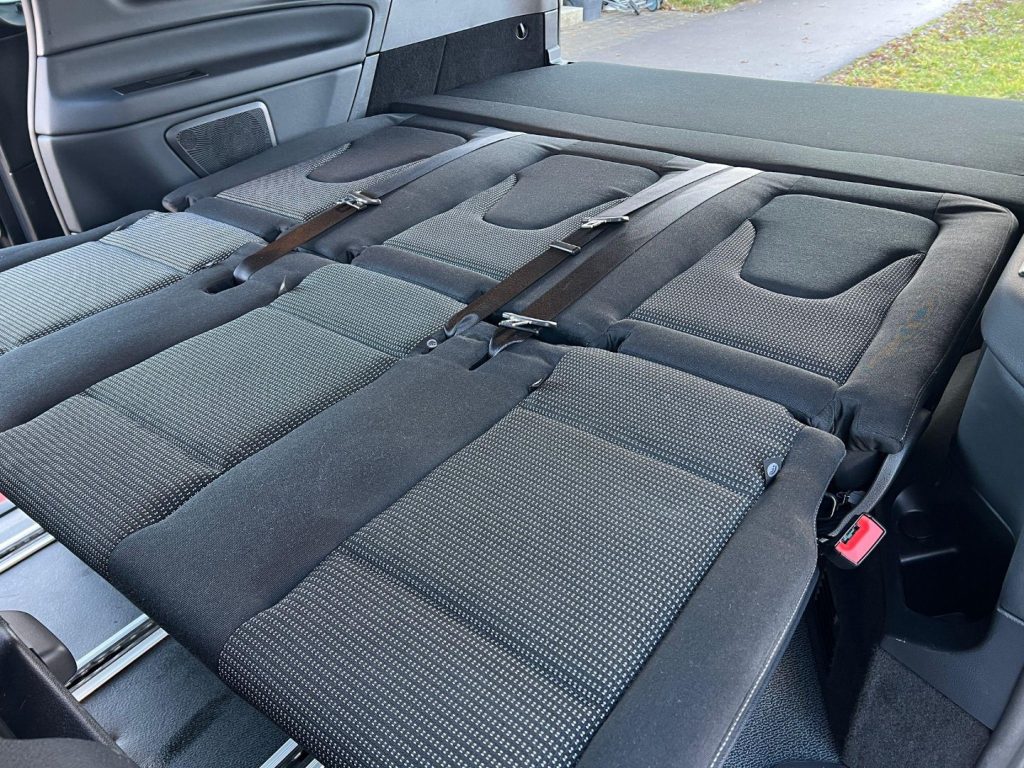 MERCEDES-BENZ V 220 d Automatic Executive 7 Posti - 22