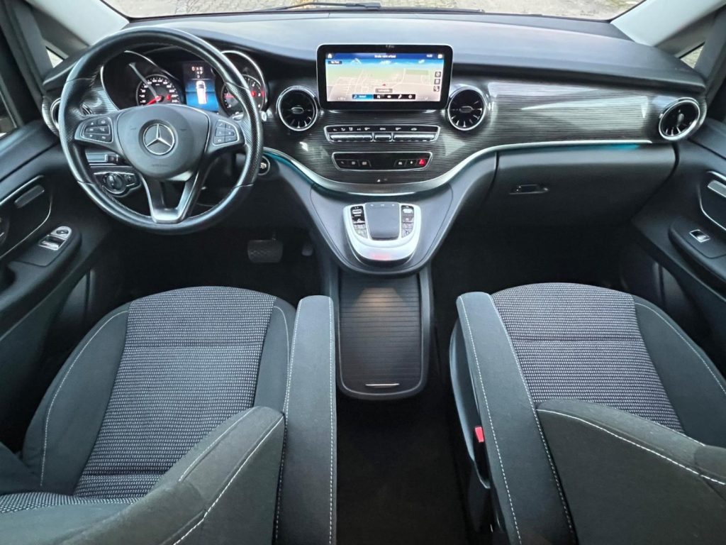 MERCEDES-BENZ V 220 d Automatic Executive 7 Posti - 12