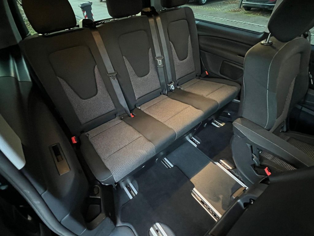 MERCEDES-BENZ V 220 d Automatic Executive 7 Posti - 21