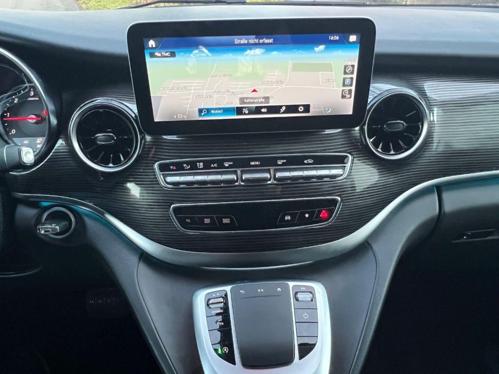 MERCEDES-BENZ V 220 d Automatic Executive 7 Posti - 17