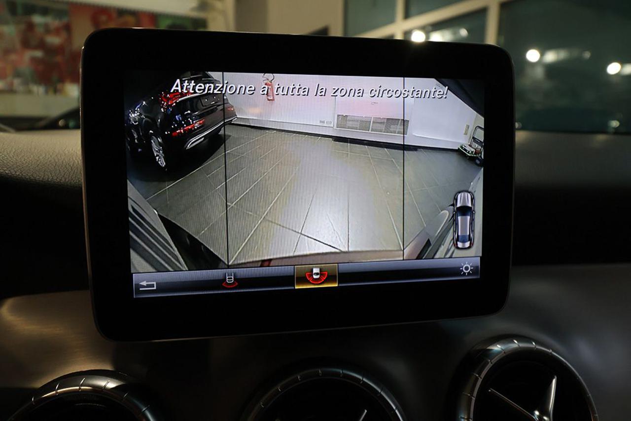 MERCEDES-BENZ CLA 200 d 4Matic Automatic Premium AMG - 25