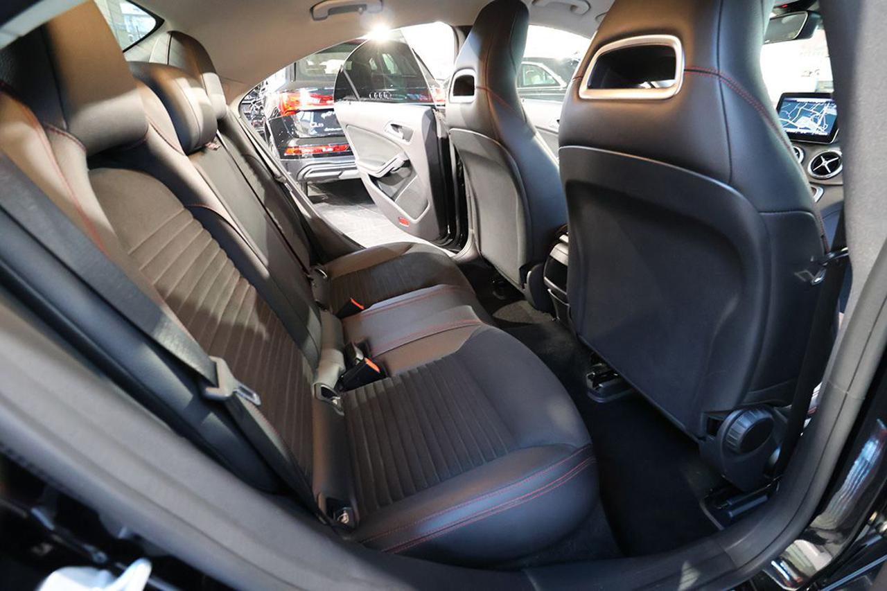 MERCEDES-BENZ CLA 200 d 4Matic Automatic Premium AMG - 18