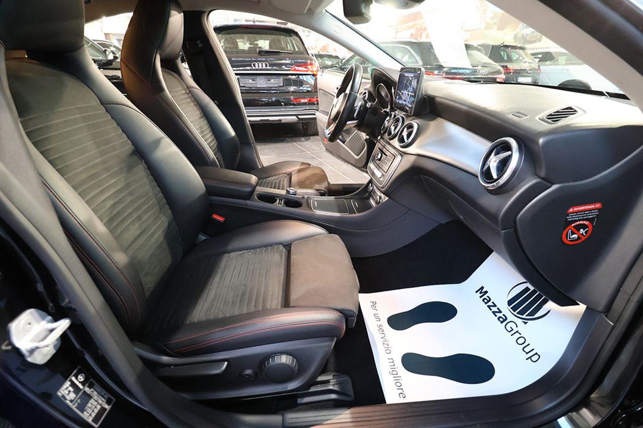MERCEDES-BENZ CLA 200 d 4Matic Automatic Premium AMG - 32