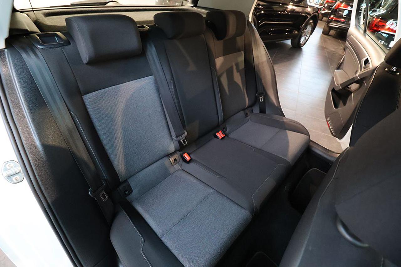 VOLKSWAGEN Golf 1.6 TDI 90cv 5p Business Trendline BMT - 19