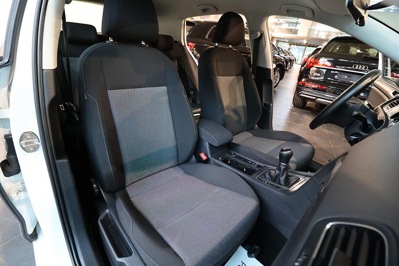 VOLKSWAGEN Golf 1.6 TDI 90cv 5p Business Trendline BMT - 16