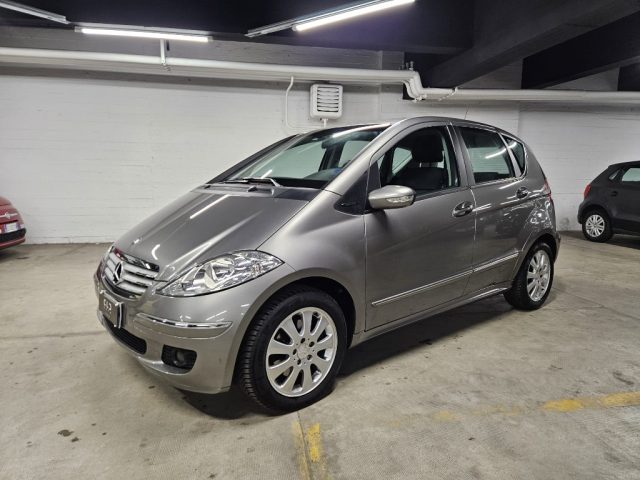 MERCEDES-BENZ A 200 Grigio metallizzato