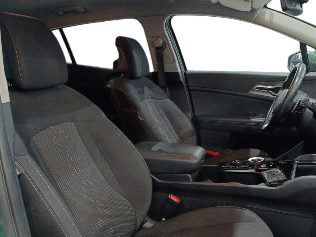 KIA Sportage 1.6 CRDi MHEV DCT Style - 10