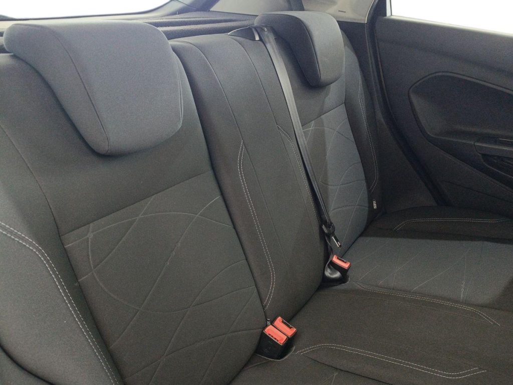 FORD Fiesta 1.4 5 porte Bz.- GPL - 11