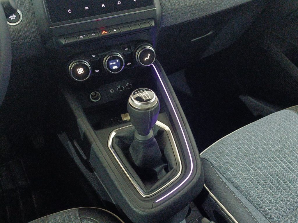 RENAULT Clio TCe 90 CV 5 porte Techno - 8