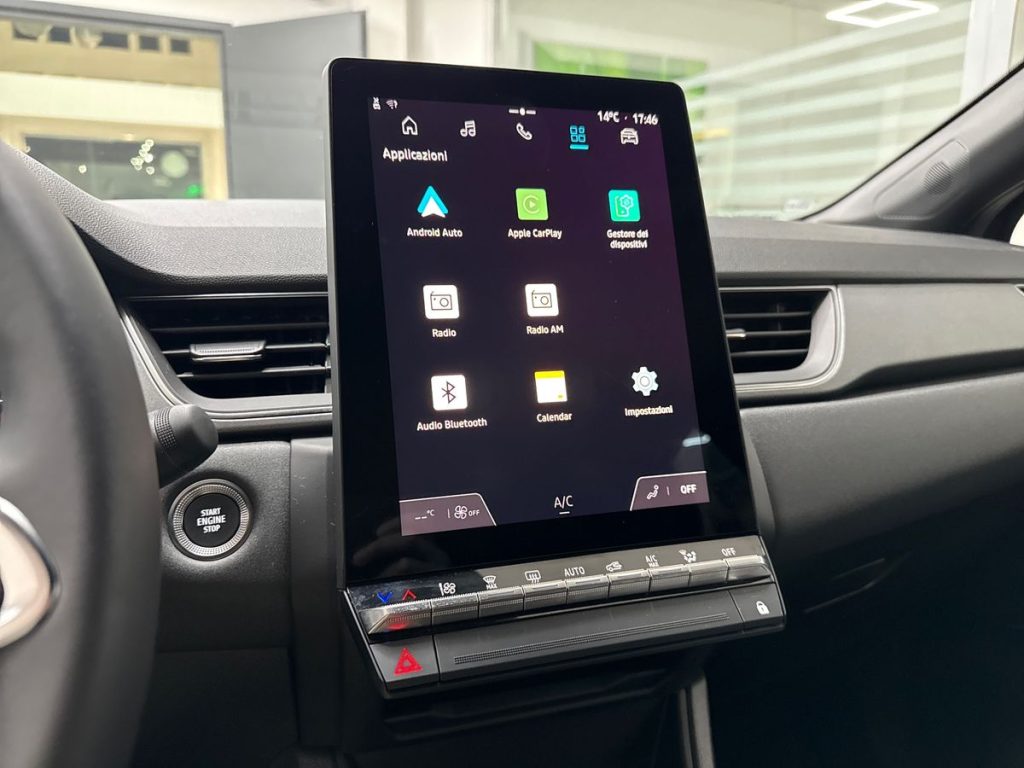 RENAULT Captur TCe 90 CV Techno - 16