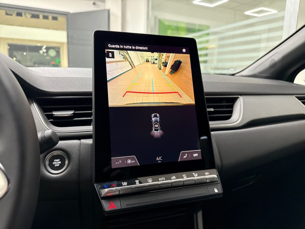 RENAULT Captur TCe 90 CV Techno - 18