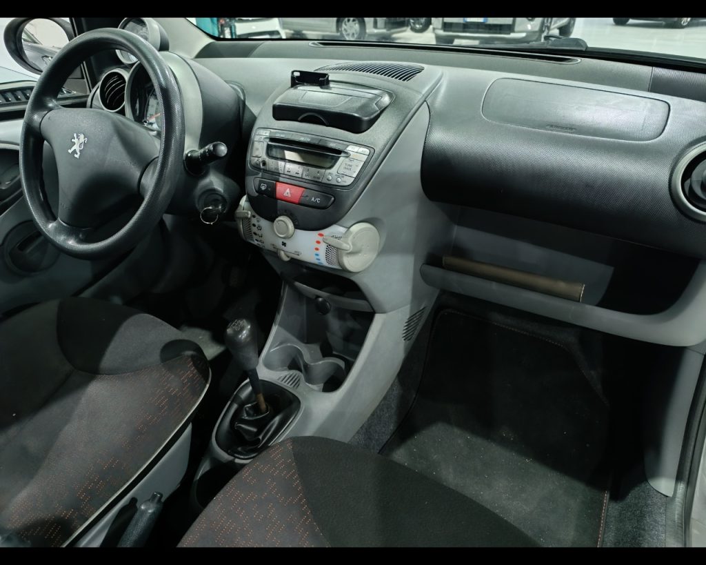 PEUGEOT 107 1.0 68CV 5p. Sweet Years - 6