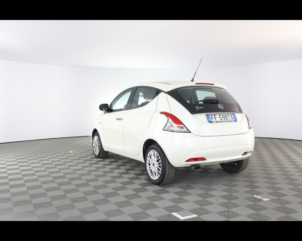LANCIA Ypsilon 1.2 Gold 69cv - 10