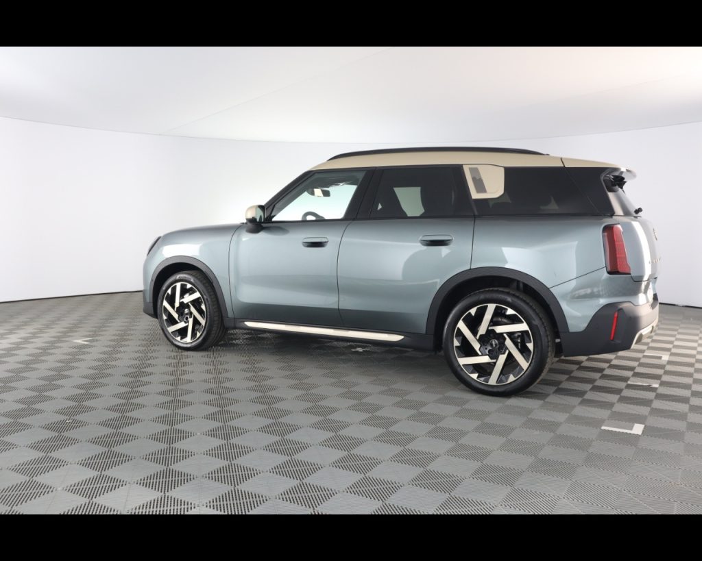 MINI Mini Countryman 1.5 48V C Favoured auto - 11